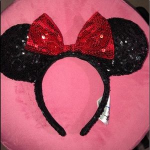 Disney Minnie Mouse ears